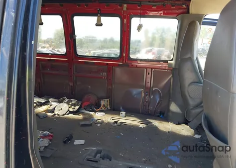 2003 Chevrolet Express из США, поврежденный, VIN 1GAHG39U731126238